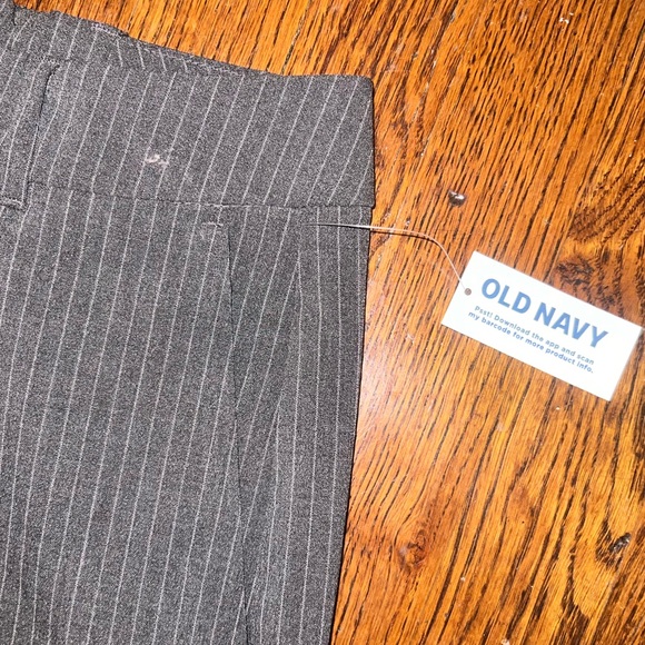 NWT Old navy gray pinstripe tailored trouser - Picture 4 of 6